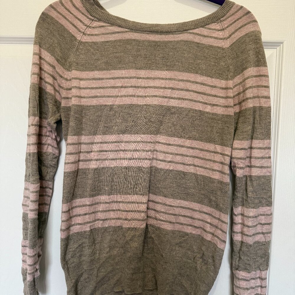 Lightweight Grey & Pink sweater Mossimo Size M